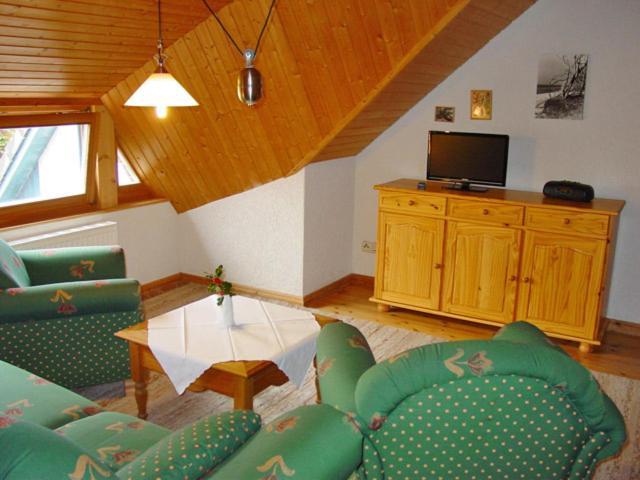 Pension Martens - Gaubenwohnung Wieck Exterior photo