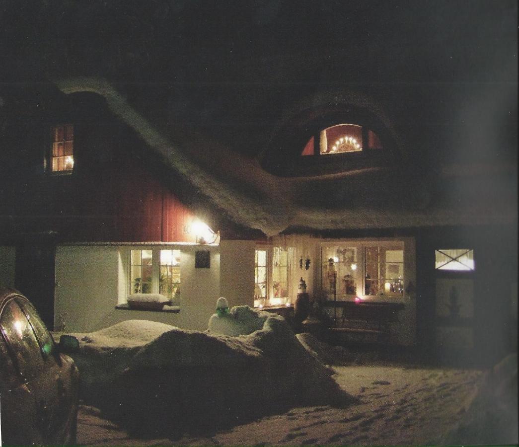 Pension Martens - Gaubenwohnung Wieck Exterior photo
